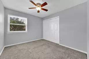340 Clayton St, Grand Prairie, TX 75052 - Photo 23