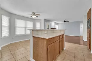 340 Clayton St, Grand Prairie, TX 75052 - Photo 15