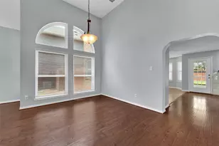 340 Clayton St, Grand Prairie, TX 75052 - Photo 7
