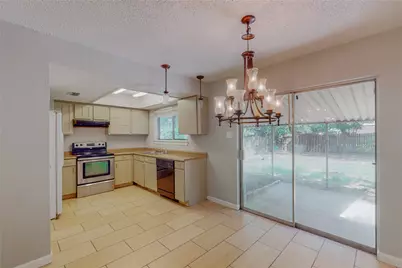 2307 Dartmouth Drive, Arlington, TX 76015 - Photo 7