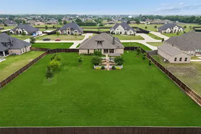 8221 Palmer Lane, Waxahachie, TX 75167 - Photo 33