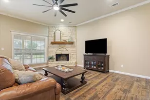 10517 Calaveras, Waco, TX 76708 - Photo 9