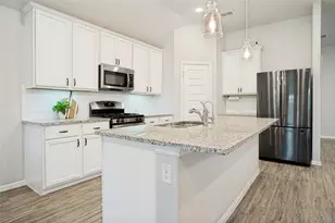925 Royal Ln, Celina, TX 75009 - Photo 5