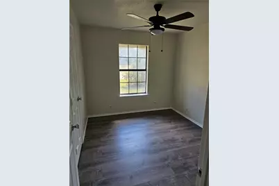 781 Hardeman, Italy, TX 76651 - Photo 21