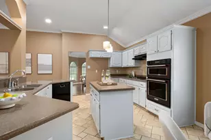 806 Green Apple Dr, Garland, TX 75044 - Photo 7