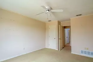 2401 Pebble Dr, Granbury, TX 76048 - Photo 29