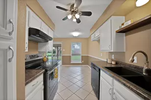 2609 N Capistrano Ct, Arlington, TX 76015 - Photo 11