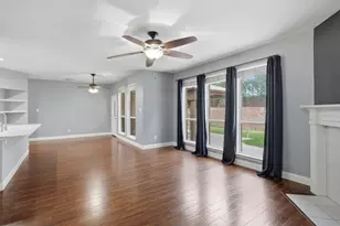 6020 Fannin Dr, Arlington, TX 76001 - Photo 11