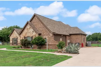 243 Miramar Circle, Weatherford, TX 76085 - Photo 3
