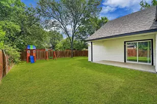 10011 Mill Valley Ln, Dallas, TX 75217 - Photo 19