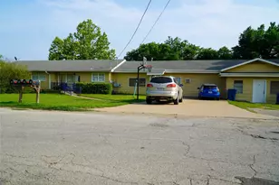 109 E 4th St, Keene, TX 76059 - Photo 31
