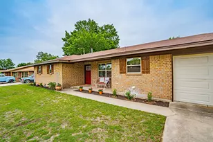 1560 Sheila, Stephenville, TX 76401 - Photo 31