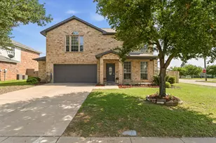 420 Goodnight Trail, Justin, TX 76247 - Photo 3