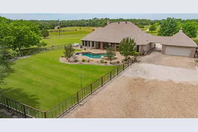 1384 Rock Creek Drive, Glen Rose, TX 76043 - Photo 3