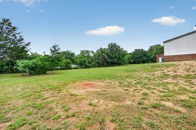 134 Classic Country Court, Springtown, TX 76082 - Photo 31