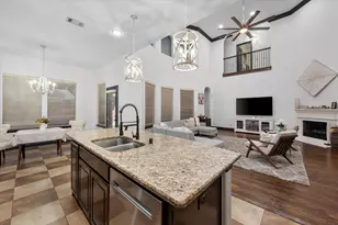 6876 Foghorn Ln, Grand Prairie, TX 75054 - Photo 11