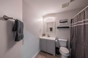 1011 Fleetwood Cove Dr, Grand Prairie, TX 75052 - Photo 31