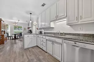 951 Ridgewood Cir, Bartonville, TX 76226 - Photo 9