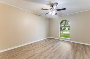 11627 Cotillion Dr, Dallas, TX 75228 - Photo 9