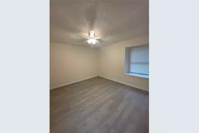 323 Valley Spring Drive, Arlington, TX 76018 - Photo 9
