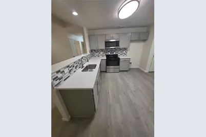 323 Valley Spring Drive, Arlington, TX 76018 - Photo 7