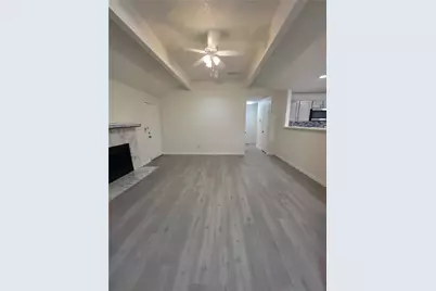 323 Valley Spring Drive, Arlington, TX 76018 - Photo 5
