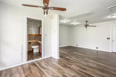 1102 Fair Avenue, Gainesville, TX 76240 - Photo 11