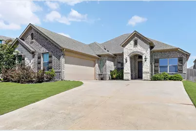 136 Gleeson Drive, Red Oak, TX 75154 - Photo 5