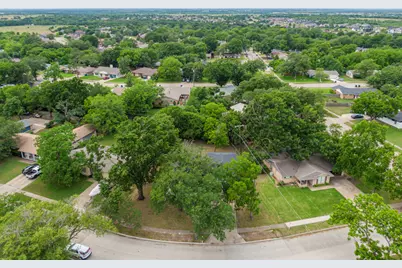 2509 Woodlawn Drive, Ennis, TX 75119 - Photo 35