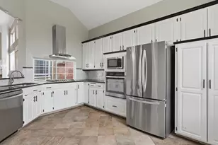 321 Old York Rd, Irving, TX 75063 - Photo 11