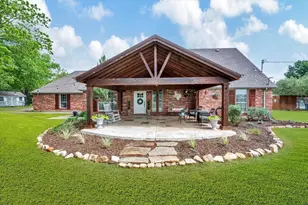 10592 Tree Ln, Princeton, TX 75407 - Photo 5