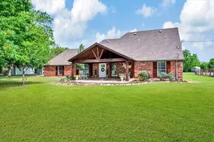 10592 Tree Ln, Princeton, TX 75407 - Photo 3