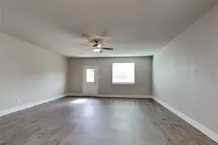 3421 New York Ave, Lancaster, TX 75134 - Photo 3