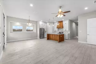 2561 Burton Ave, Fort Worth, TX 76105 - Photo 13