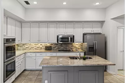 6353 Southpoint Drive, Dallas, TX 75248 - Photo 7