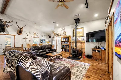 9439 County Road 103, Whitesboro, TX 76273 - Photo 5