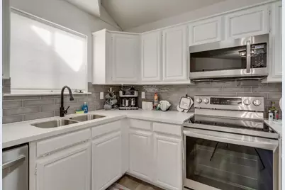 2943 S Bend Drive, Dallas, TX 75229 - Photo 3