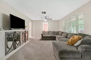 504 Parkside Dr, White Settlement, TX 76108 - Photo 3
