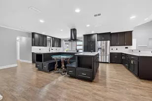 902 Ward Ln, Athens, TX 75751 - Photo 9