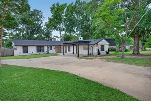 902 Ward Ln, Athens, TX 75751 - Photo 1