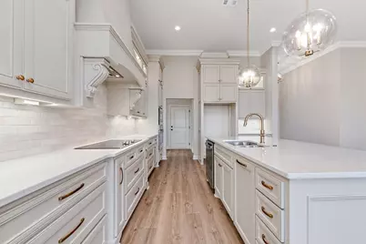 10208 Castleberry Lane, Waco, TX 76712 - Photo 13