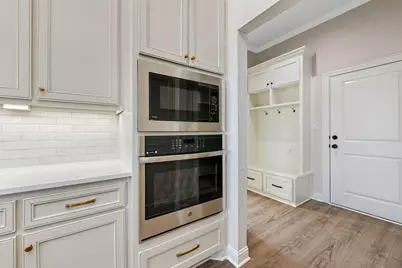 10208 Castleberry Lane, Waco, TX 76712 - Photo 17