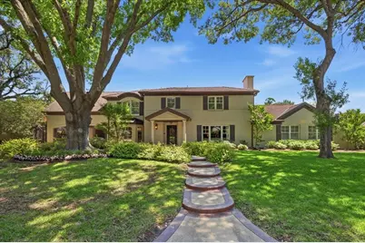 1301 Thomas Place, Fort Worth, TX 76107 - Photo 3