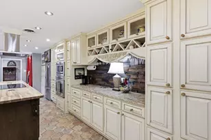 6079 Wonder Dr, Fort Worth, TX 76133 - Photo 9