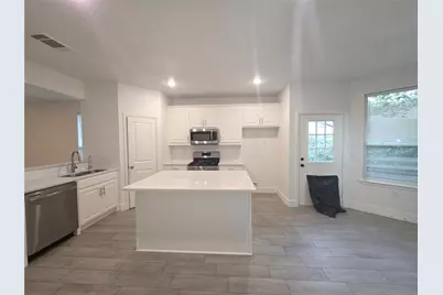 2719 Frazier Street, Dallas, TX 75210 - Photo 5