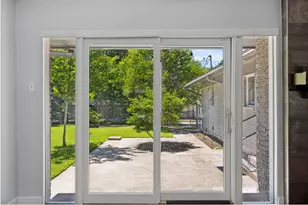 3322 Dothan Ln, Dallas, TX 75229 - Photo 5