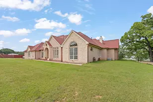 1701 W Lake Shore Dr, Alvarado, TX 76009 - Photo 3