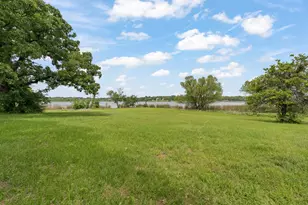 1701 W Lake Shore Dr, Alvarado, TX 76009 - Photo 35