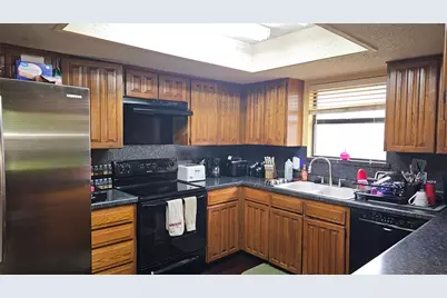 609 Betsy Ross Drive, Arlington, TX 76002 - Photo 11