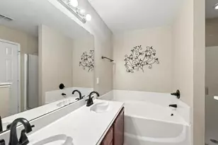 4720 Topaz Ln, Granbury, TX 76049 - Photo 25